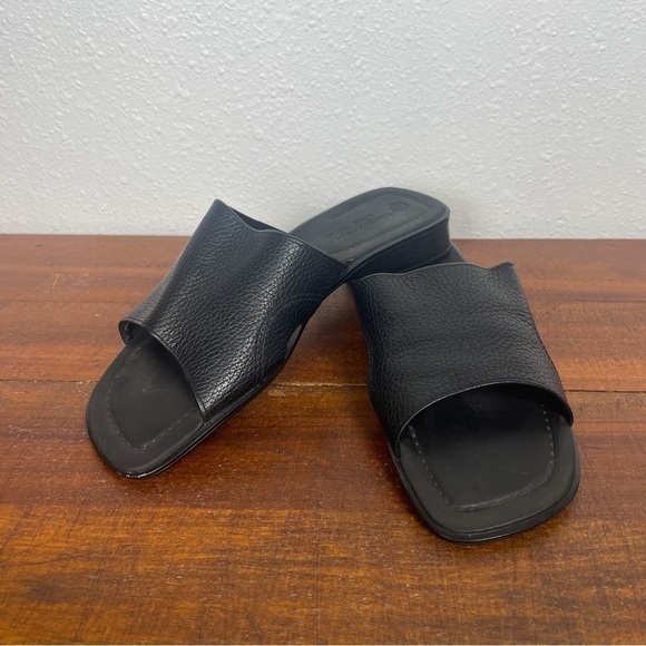 Montego Bay Club Leather special edition Black gen. leather sandals size. 9.5 - Picture 1 of 10
